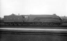 A4 Class 4-6-2 No. 4489 "Dominion of Canada" 1937. (Ref: 010961)