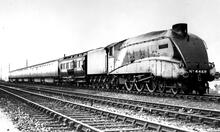 A4 Class 4-6-2 No. 4468 "Mallard" (Ref: 010966)