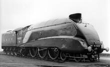 A4 Class 4-6-2 No. 4468 "Mallard" (Ref: 010976)