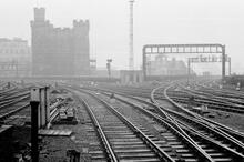 Newcastle Central station (ECM6 @ 80m 16ch). Trackwork at the east end. 08 September 1970