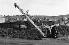 Whitby Goods Yard Hand Crane (MBW @ 30m 61ch). 08 July 1972
