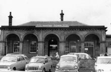 Whitby Town Station (MBW @ 30m 61ch). Main Building on Up side platform, 10 August 1970