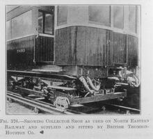 017595 Photograph showinG collector shoe as used on the North Eastern Railway 