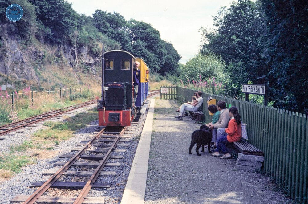 ‘Sholto’ arriving at Pontprenshitw station. 25 July 1987