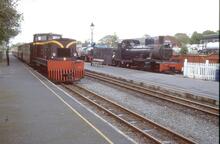 Dinas. Diesel hydraulic loco "Castell Caernarfon". May 2003  (Ref 017391E)