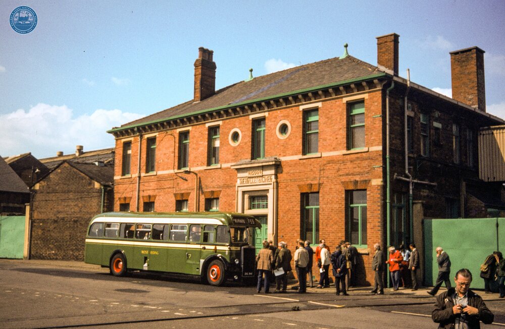 Hunslet works with "West Riding" bus 733, Reg. No. EHL 344 parked with RCHS party. 08 May 1982