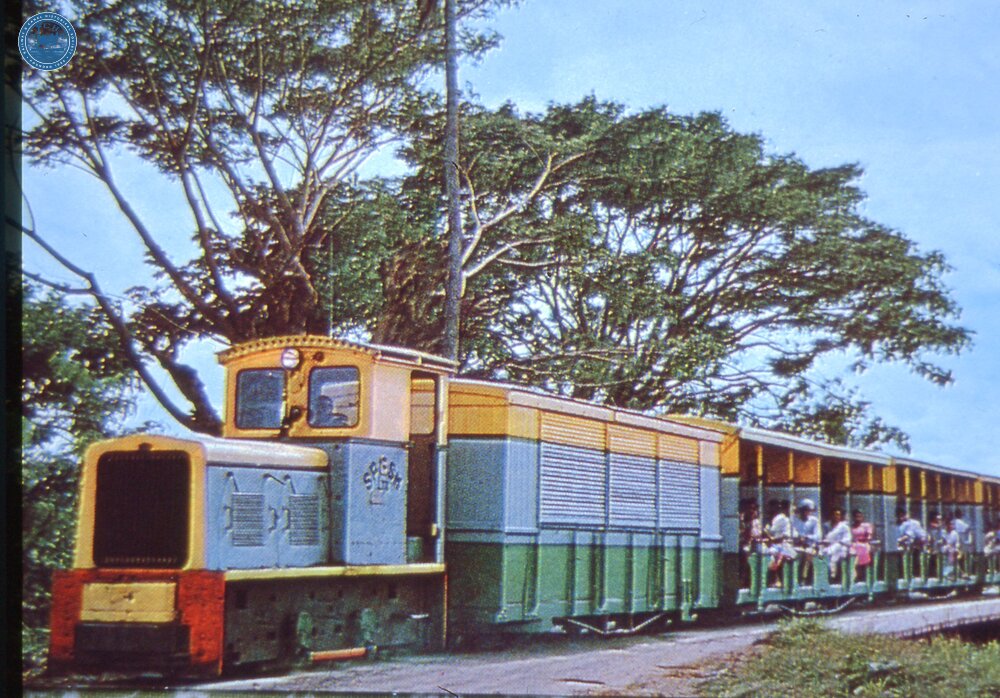 017825E SPSM Free Train, hauled by 0-4-0DM no 8 (18)