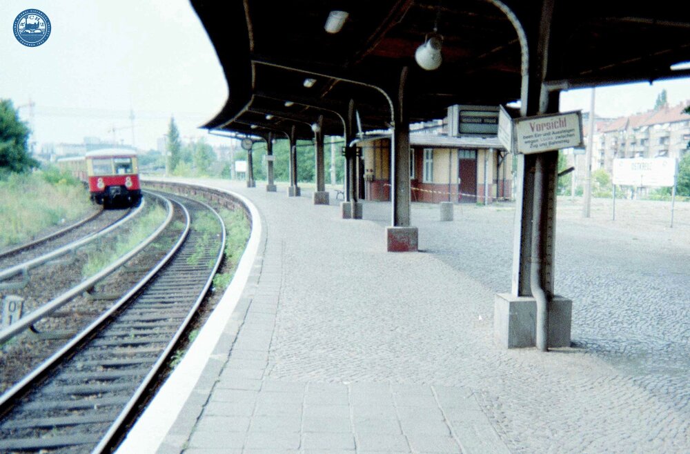 Heritage S-Bahn trains at Ostkreuz station, Berlin. Aug 1997 (Ref: 221328)