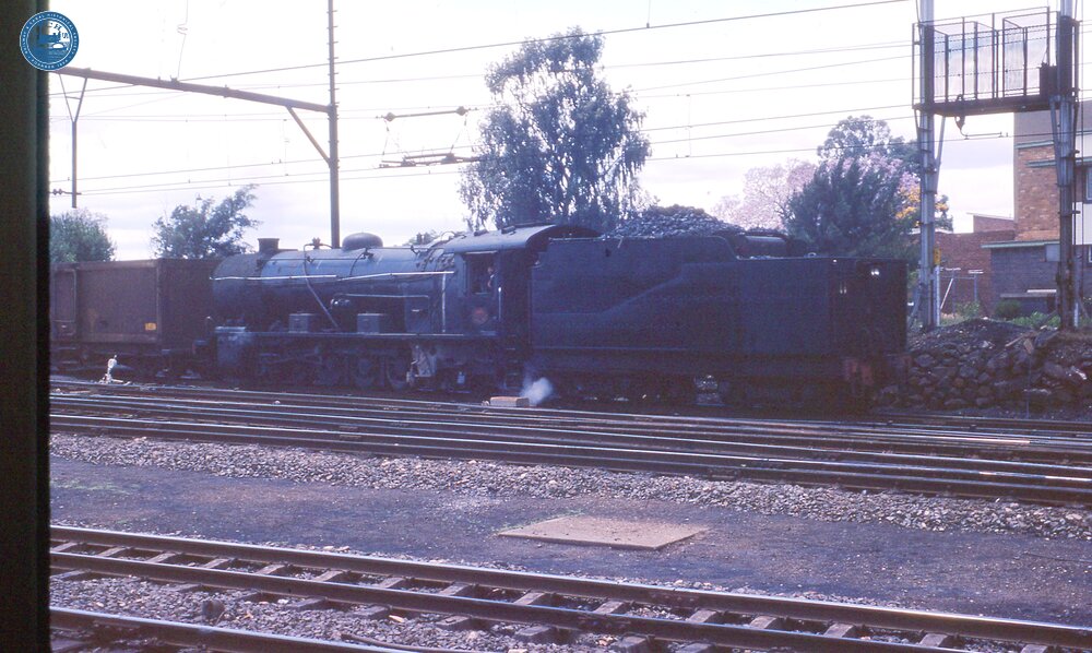 017794 SA_85E  12AR 2136    23 October 1978
