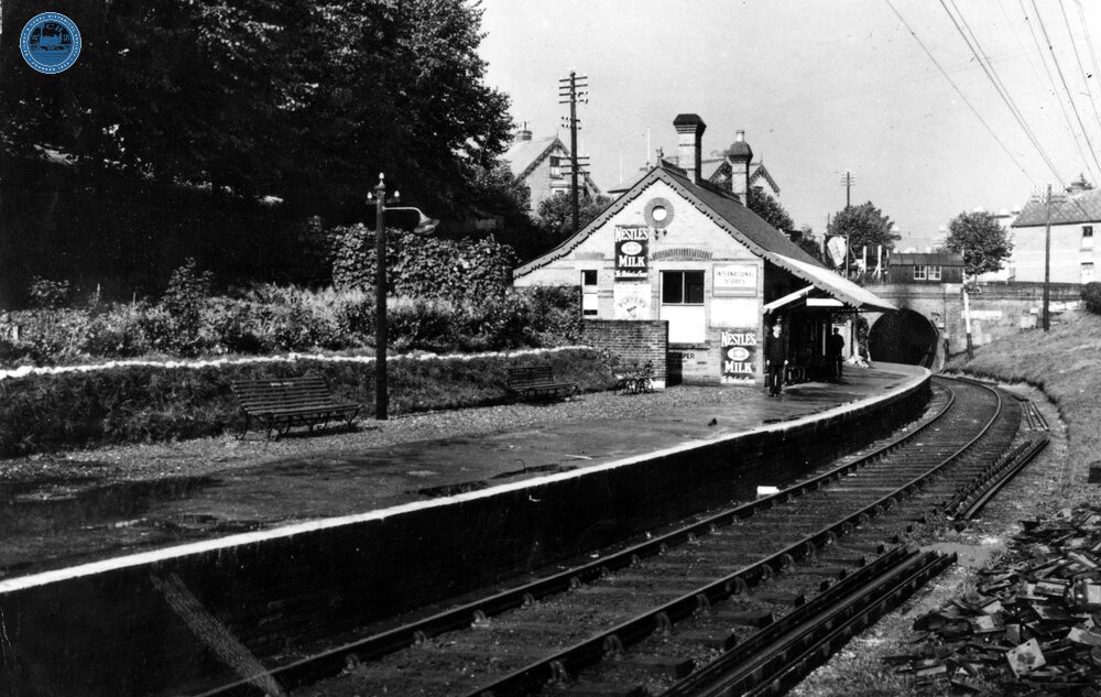 Mill Hill (IoW) Station (IWC @ 13m 67ch) (Ref: 030275)