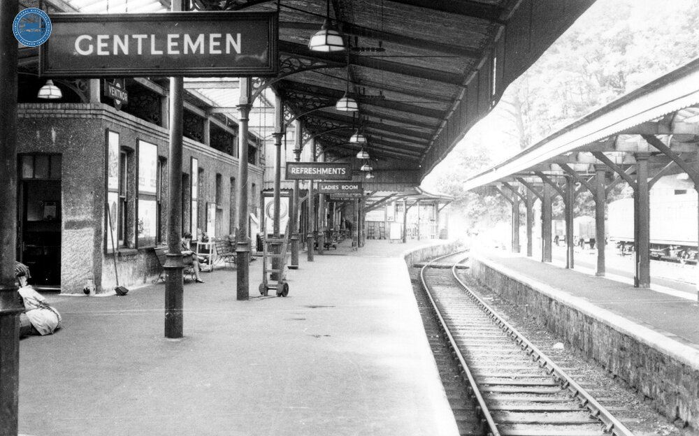 Ventnor Station - Platform Detail (IWS @ 12m 44ch) September 1965
