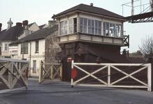 Shoreham-by-Sea “B” Signalbox (BLI1 @ approx 5m 69ch). 18 May 1985 (Ref: 221447)