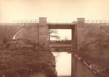 LBSCR. South of Crowhurst Jcn. Bridge No 851 over River Eden (HGG1 @ 23m 40ch) (Ref: 030705)