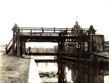 Deptford Wharf Branch Railway (DPW). Lifting Bridge New Cross station, carrying the LBSCR branch over the Grand Surrey Canal.  December 1962?