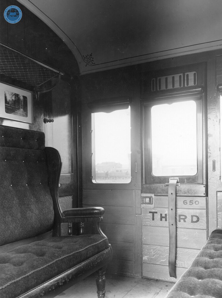 LSWR Tri-Compartment Coach No 650. Interior (Ref: 011164)