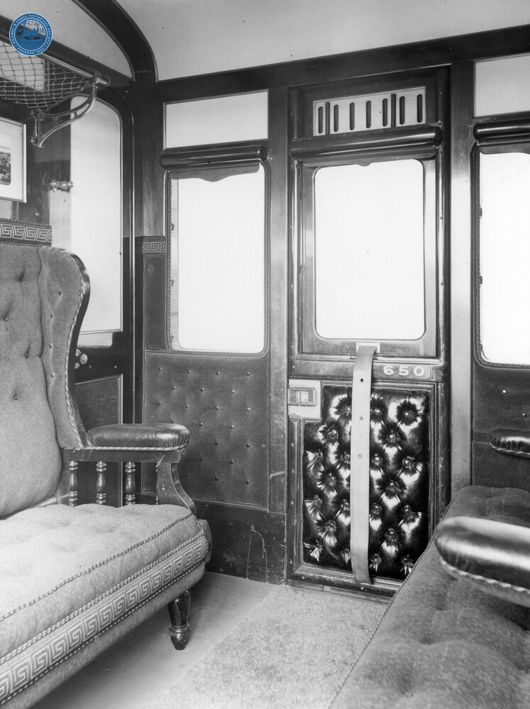 LSWR Tri-Compartment Coach No 650. Interior (Ref: 011165)