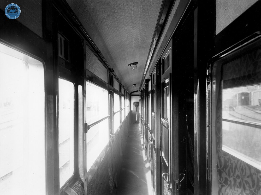 LSWR First Class Corridor Carriage - Interior  (Ref: 011507)