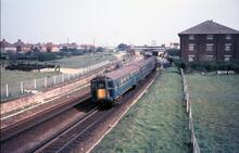 Christchurch Station (BML2 @ 104m 28ch). Class 423 (4 VEP) e.m.u. Set 7720 leaving on a Down service, from Barrack Road. 21 Apr 1968
