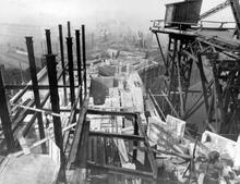 Waterloo Station (BML1 @ 0m 5ch). Rebuilding the Station 1909-1922. The building over the Victory Arch. (Ref: 030474)