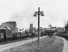 Caterham Station Platforms 1951 (PAT @ 19m 70ch) (Ref: 030076)