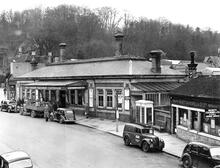 Caterham Station Frontage 1951 (PAT @ 19m 70ch) (Ref: 030078)