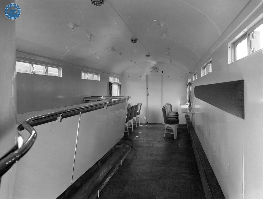SR Interior of Bar Coach 