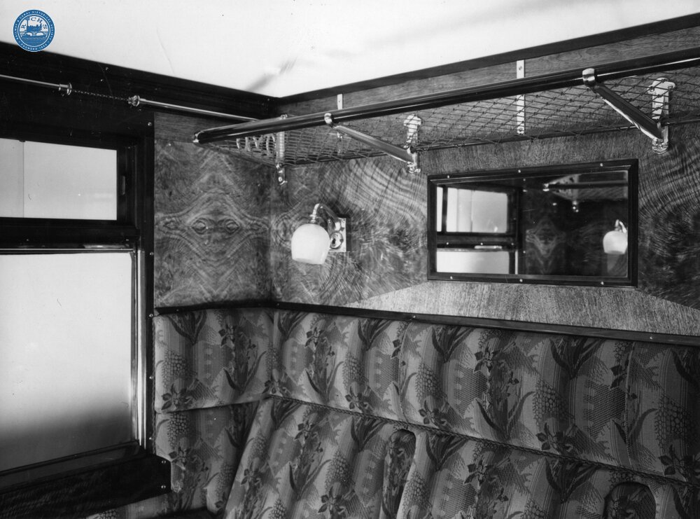 SR First Class Corridor coach compartment 