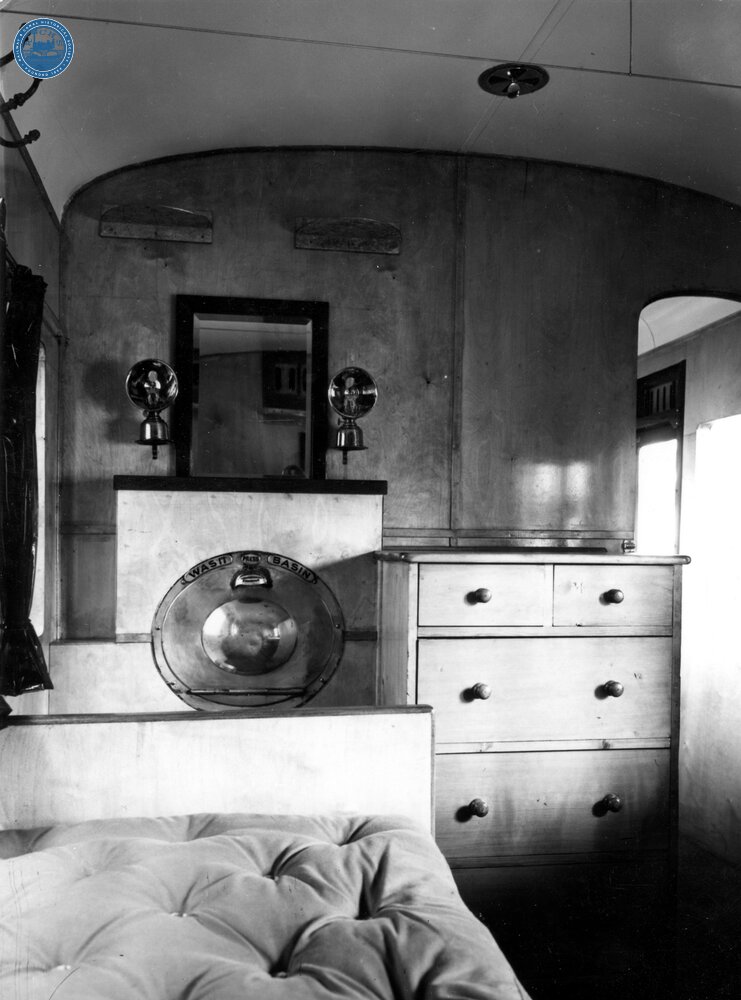 SR Sleeping Car compartment 