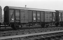 012214  PMV No S1284S 10 ton. Worcester (OWW @ approx 120¾mp). 9 October 1975