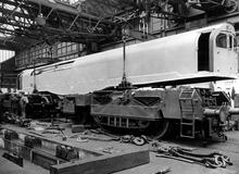 36001 Leader Class Loco - Bogies with body removed (Ref: 010291)