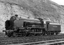 Schools Class 4-4-0 No. 905 "Tonbridge" (Ref: 010229)