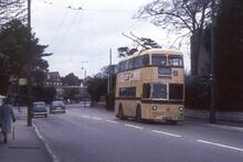 260131E 5-12 Bournemouth t'bus, Southbourne Rd, 7-Apr-1969