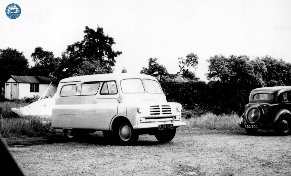 Bedford CA Mk1 Minibus. 