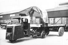 Great Western Railway Karrier Cob Mechanical Horse and Trailer 1931. (Ref: 031538)